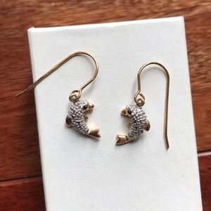 FREE WITH PURCHASE🥳